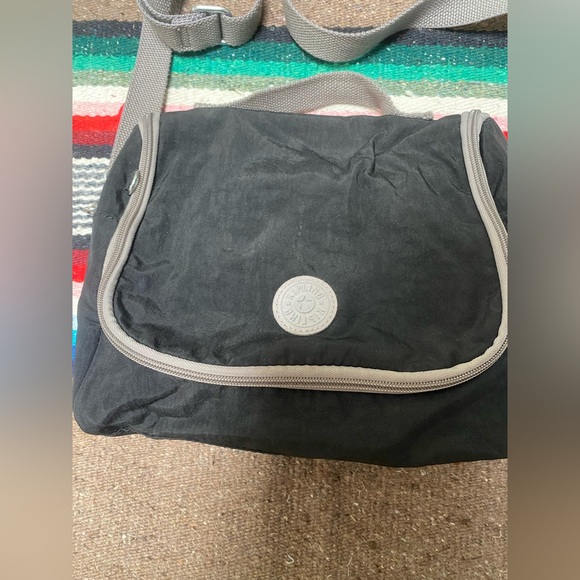 Kipling Kichirou Lunch Bag Crossbody- Black - Picture 3 of 16